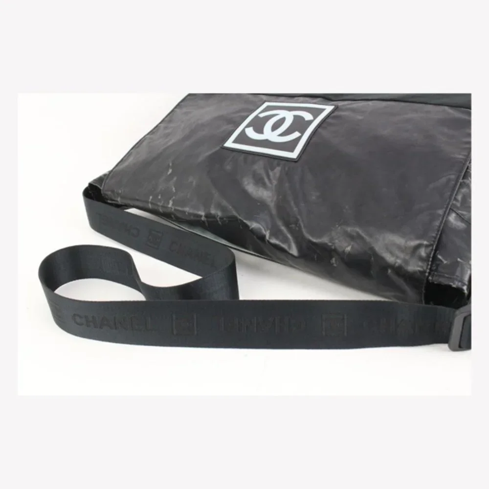 Chanel XL Black Sports Logo Messenger Bag 92cz418s
